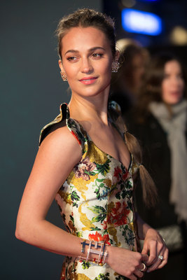 Alicia Vikander Poster 3130382