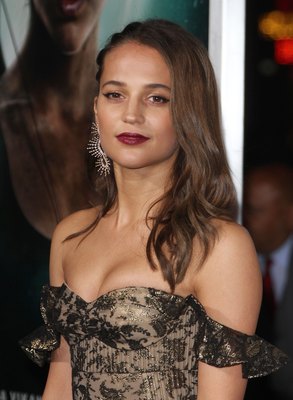 Alicia Vikander Poster 3171547