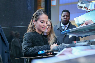 Alicia Vikander Poster 3171552