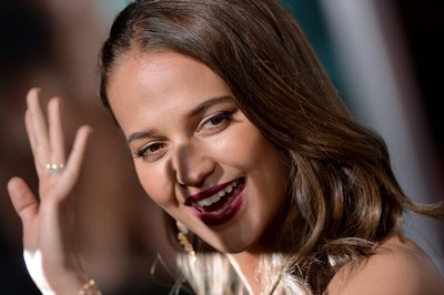 Alicia Vikander Poster 3171976