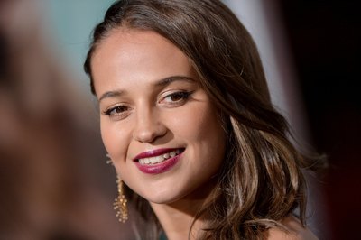 Alicia Vikander Poster 3172036