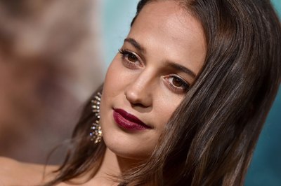 Alicia Vikander Poster 3172145
