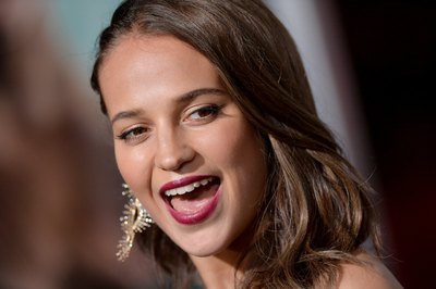 Alicia Vikander Poster 3172197
