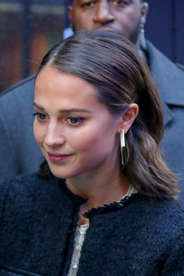 Alicia Vikander Poster 3172342