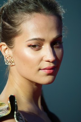 Alicia Vikander Poster 3172547