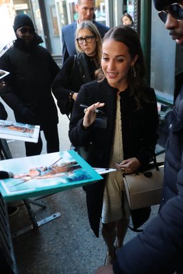 Alicia Vikander Poster 3172559