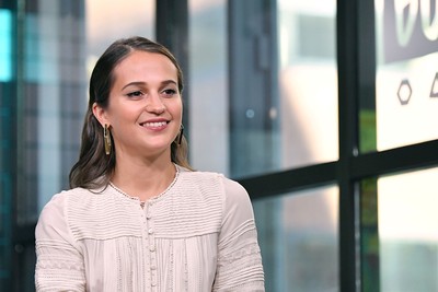 Alicia Vikander Poster 3248076