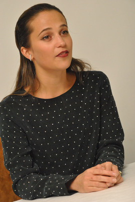 Alicia Vikander Poster 3286068