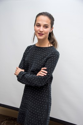 Alicia Vikander Poster 3286089