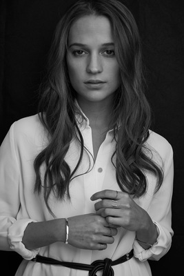 Alicia Vikander Poster 3671432