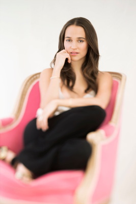 Alicia Vikander Poster 3671454