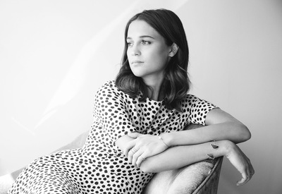 Alicia Vikander Poster 3671461