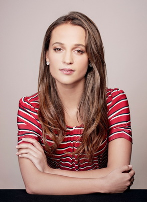 Alicia Vikander Poster 3680880