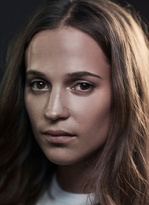 Alicia Vikander Poster 3680891