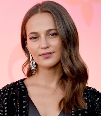 Alicia Vikander Poster 3901229