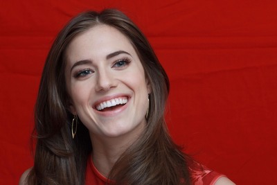 Allison Williams Poster 2338361