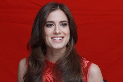 Allison Williams Poster 2338368