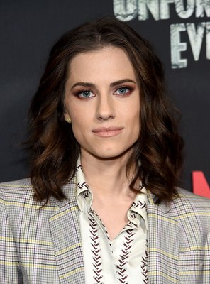 Allison Williams Poster 3246195