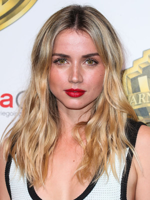 Ana De Armas Poster 2699420