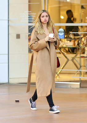 Ana De Armas Poster 2699624