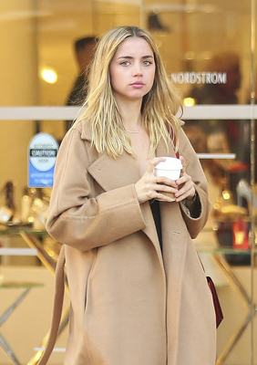 Ana De Armas Poster 2699643
