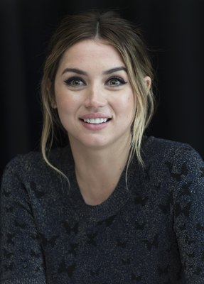 Ana De Armas Poster 2807420