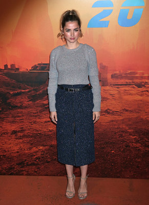 Ana De Armas Poster 2807447