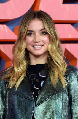 Ana De Armas Poster 2807464