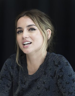Ana De Armas Poster 2807583