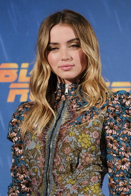 Ana De Armas Poster 2807709