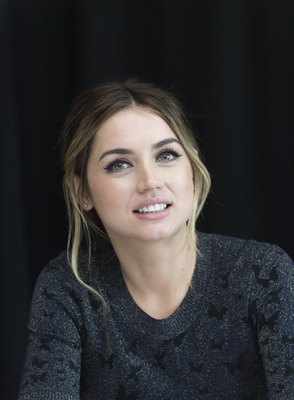 Ana De Armas Poster 2870618