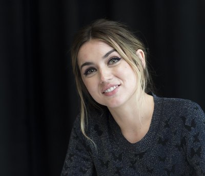 Ana De Armas Poster 2870620