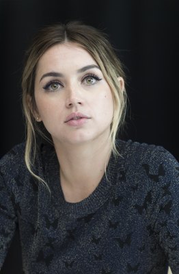 Ana De Armas Poster 2870622