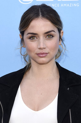 Ana De Armas Poster 2870627