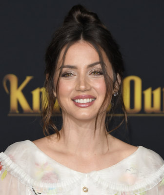 Ana De Armas Poster 3918625