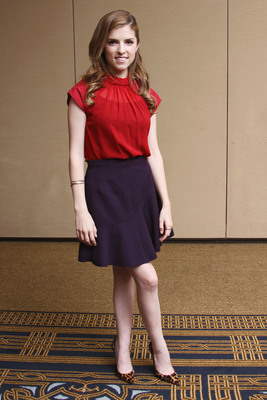Anna Kendrick Poster 2221638