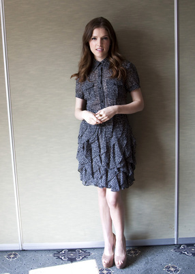 Anna Kendrick Poster 2244442