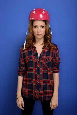 Anna Kendrick Poster 2374777