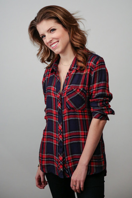 Anna Kendrick Poster 2374788