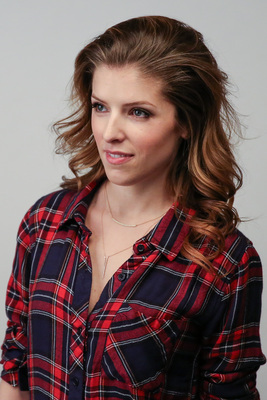 Anna Kendrick Poster 2374803