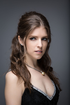Anna Kendrick Poster 2700193