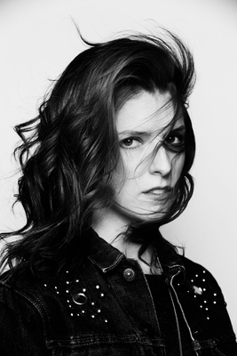Anna Kendrick Poster 3825474