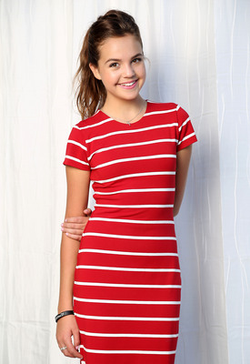 Bailee Madison Poster 2339240