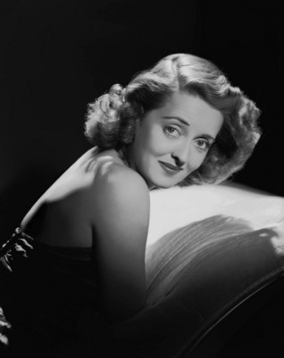 Bette Davis Poster 1527012