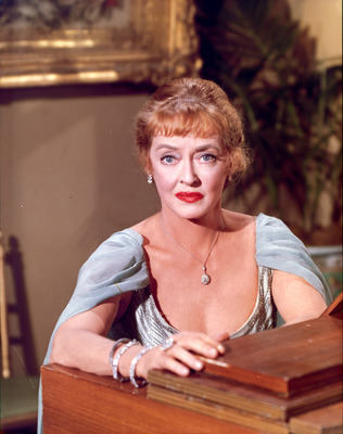 Bette Davis Poster 2554679
