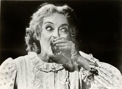 Bette Davis Poster 2554878