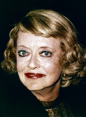 Bette Davis Poster 2675269