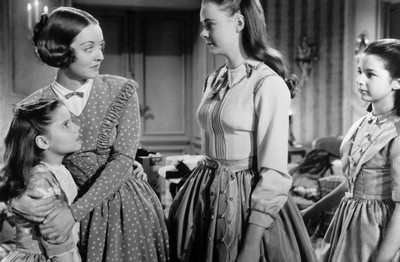Bette Davis Poster 2675328