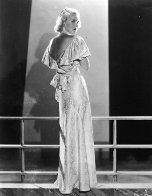 Bette Davis Poster 2675335
