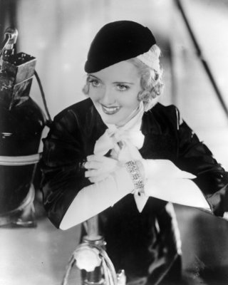 Bette Davis Poster 2675347